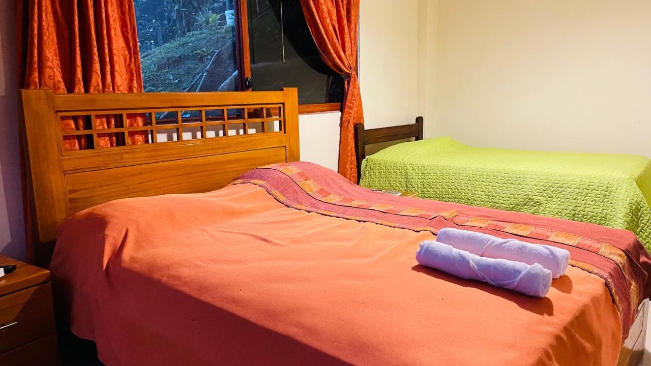 Hosteria Kasadasa سانتو دومينغو دا لوس كولورادوس المظهر الخارجي الصورة