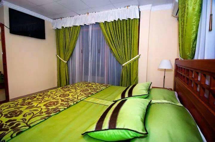 Hosteria Kasadasa سانتو دومينغو دا لوس كولورادوس المظهر الخارجي الصورة